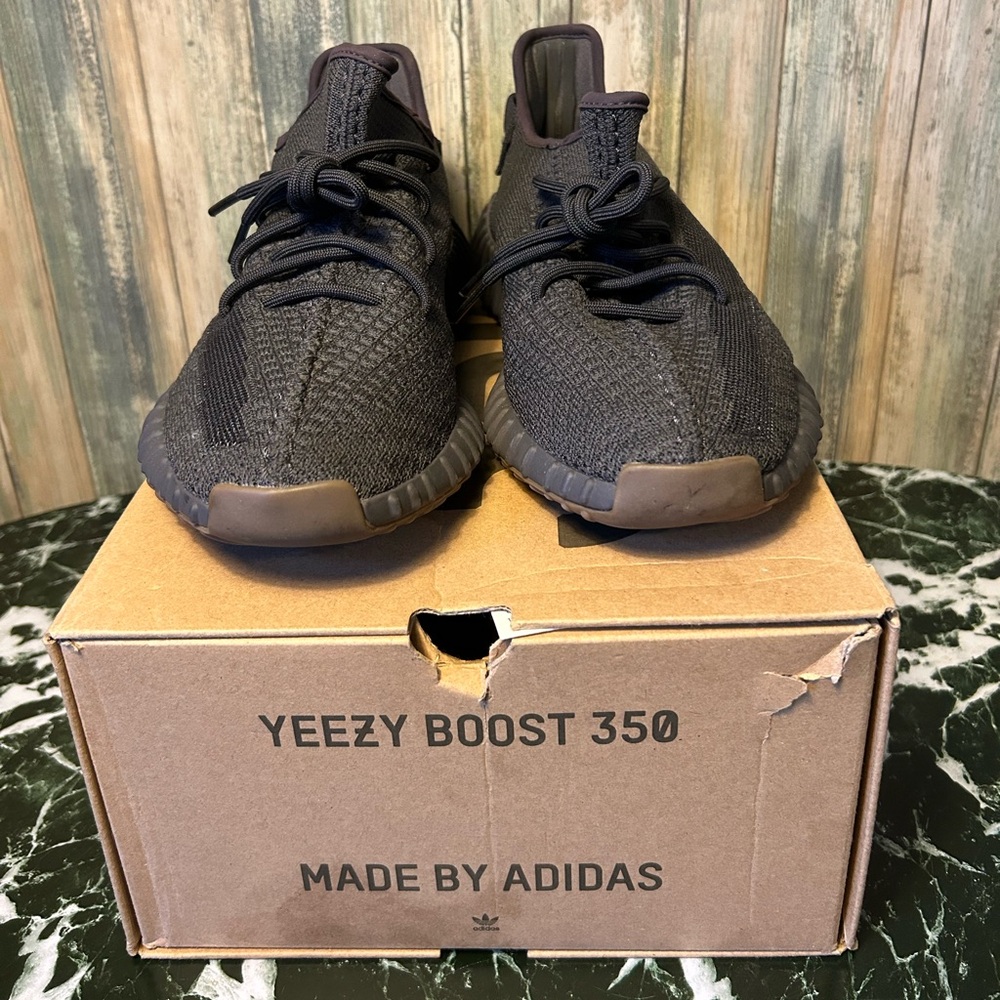 Men’s sz10 Yeezy 350